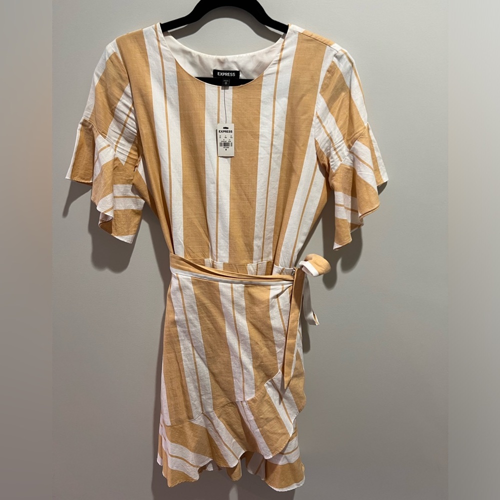 NWT Express pale yellow mini dress size M